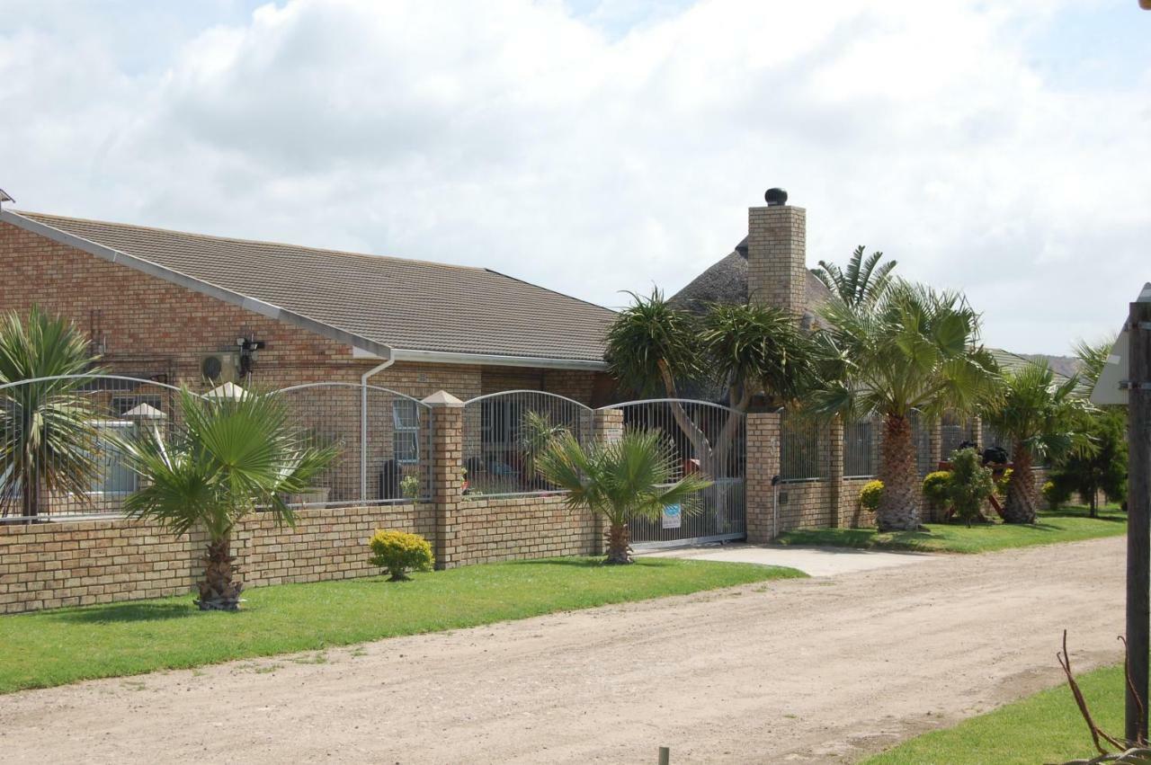 Settle Inn Self Catering Accommodation 科尔切斯特 外观 照片