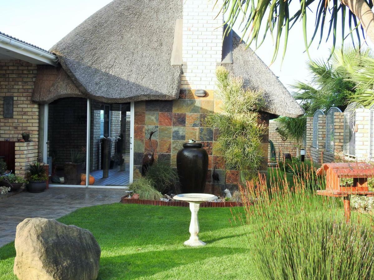 Settle Inn Self Catering Accommodation 科尔切斯特 外观 照片