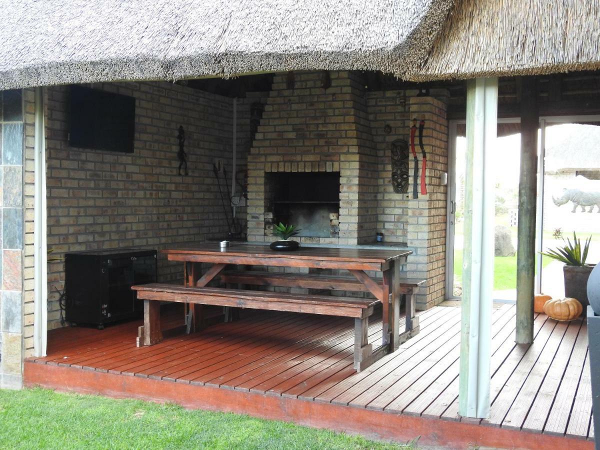 Settle Inn Self Catering Accommodation 科尔切斯特 外观 照片