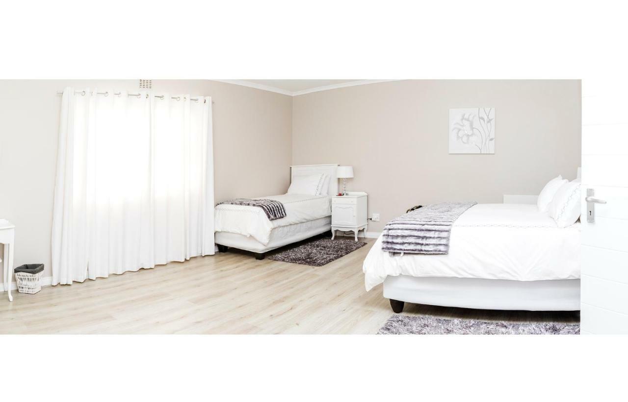 Settle Inn Self Catering Accommodation 科尔切斯特 外观 照片